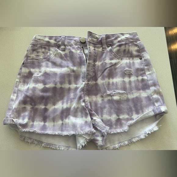 American Eagle Shorts - Picture 7 of 9